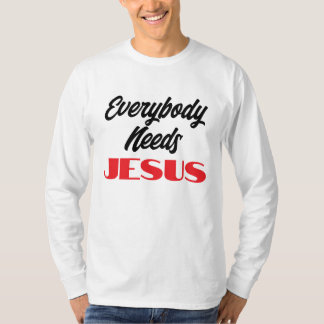 Camiseta Todos Necesitan Jesús Biblia Fe Cristiano
