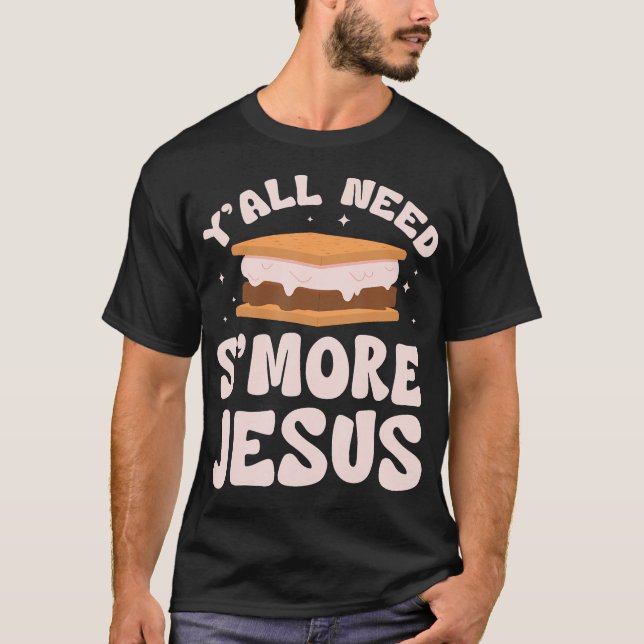 Camiseta Todos Necesitan Más Camping Cristiano Jesús (Anverso)