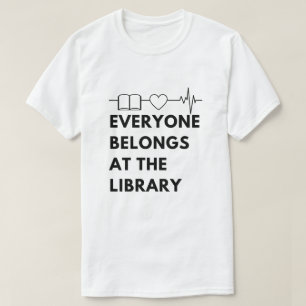 Camiseta Todos pertenecen a una biblioteca que dice lectura