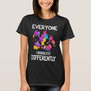 Camiseta Todos se Comunican de Manera Diferente Autismo Esp