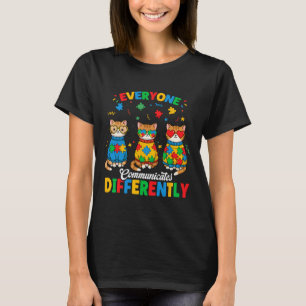 Camiseta Todos se Comunican de Manera Diferente Mes del Aut