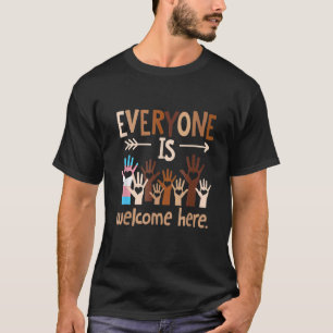 Camiseta Todos Son Bienvenidos Acá Gay Pride Lgbt Simpatiza