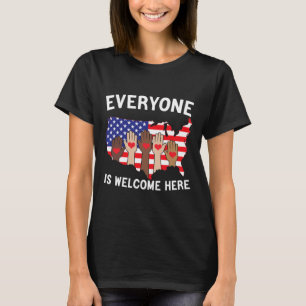 Camiseta Todos Son Bienvenidos Aquí Bandera Americana Para