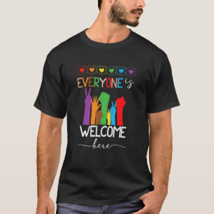 Camiseta Todos Son Bienvenidos Aquí Levantar La Mano Lgbt C