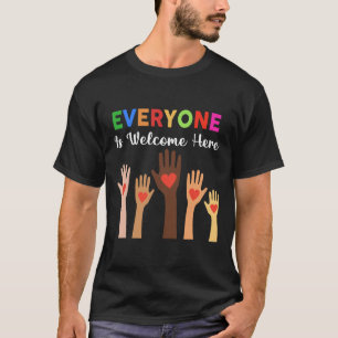 Camiseta Todos Son Bienvenidos Aquí Profesor 1