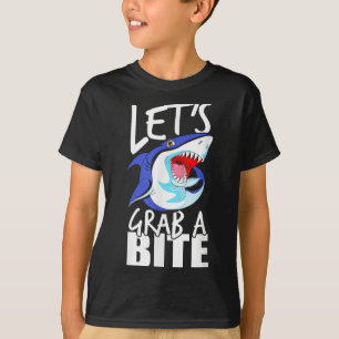 Camiseta Tomemos Un Humor Gráfico De Tiburones Mordidos Sar