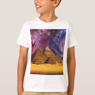 Camiseta tormenta cósmica sobre egipto