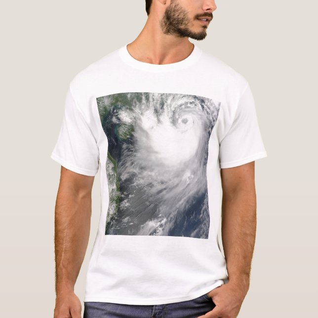 Camiseta Tormenta tropical Koppu se acerca a la caída de ti (Anverso)