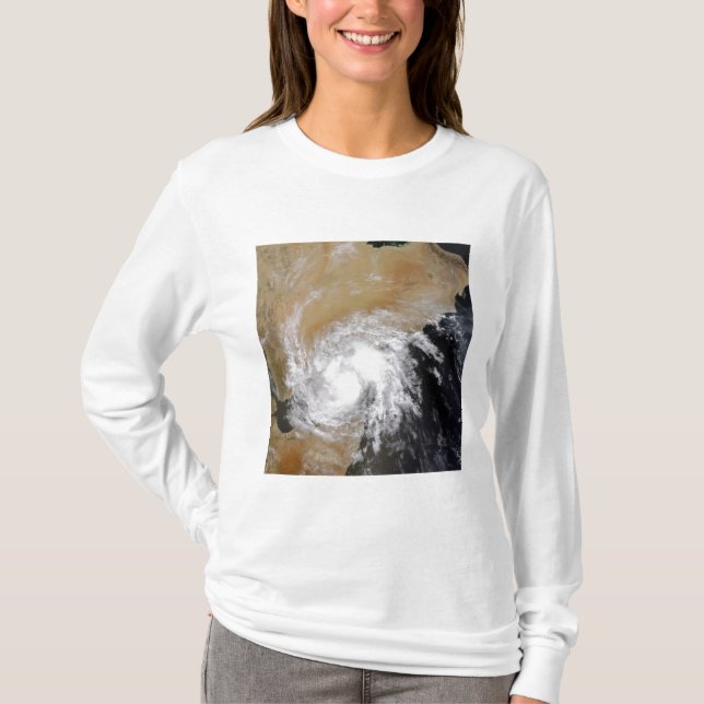 Camiseta Tormenta tropical tres en el norte de India (Anverso)