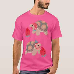 Camiseta Tortoises Love Strawberries
