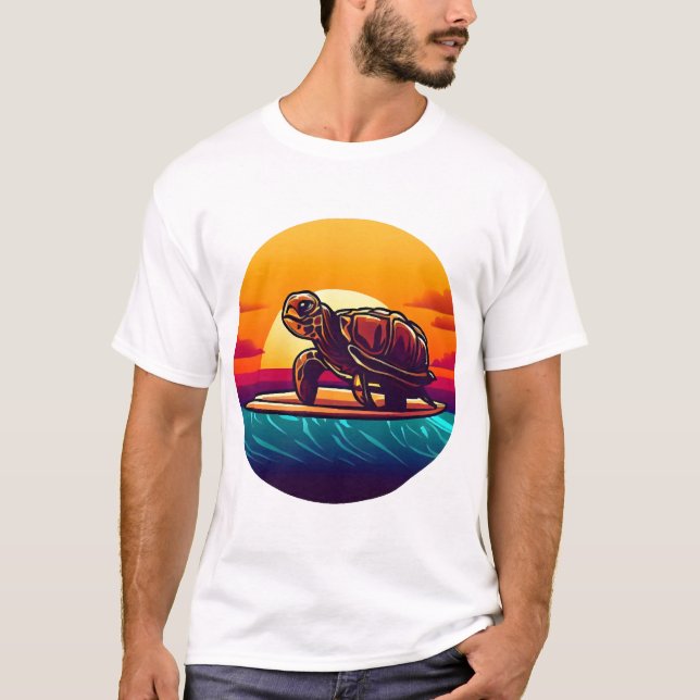 Camiseta Tortuga en tabla de surf atardecer (Anverso)