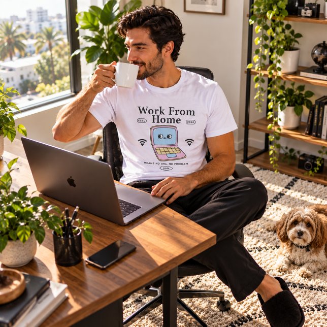 Camiseta Trabajar desde casa (Subido por el creador)