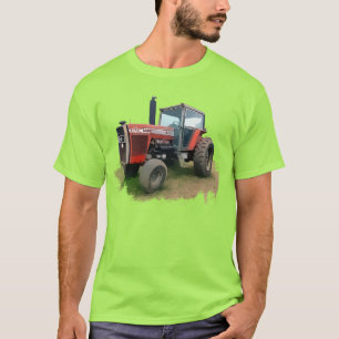 Camiseta Tractor rojo de Massey Ferguson en el campo