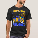 Camiseta Traer El Camión Hanukkah Chanukah Con Meno<br><div class="desc">Traer Las Luces Hanukkah Chanukah Camión Con Menorah Jewish</div>