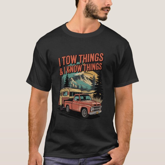 Camiseta Traigo cosas y sé cosas divertidas en RV Camper Ca (Anverso)
