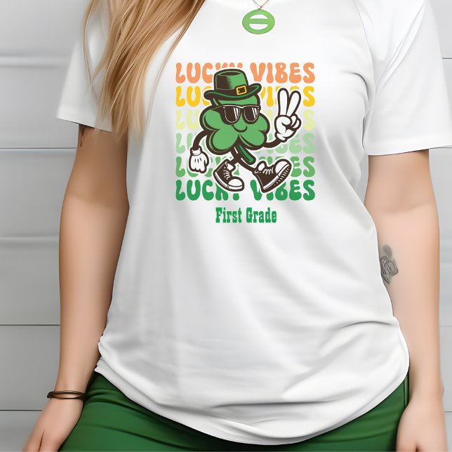 Camiseta ¡Tranquilidad con vibraciones afortunadas! Tee per (Subido por el creador)