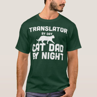 Camiseta Translator By Day Cat Dad By Night 