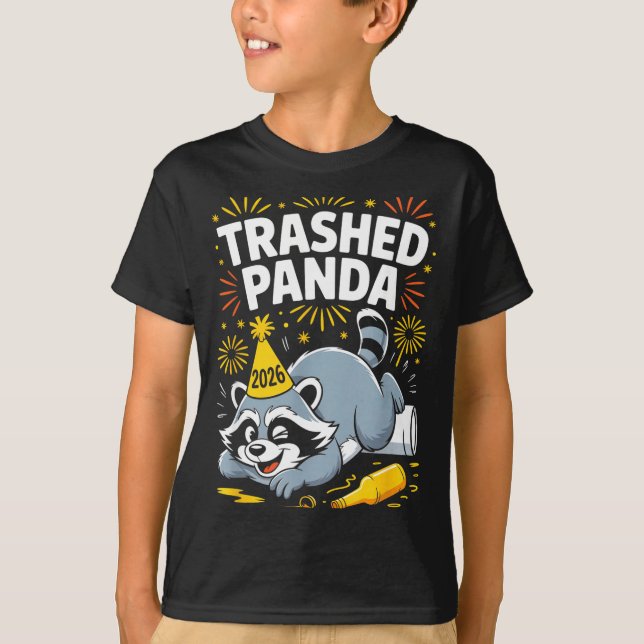Camiseta Trashed Panda New Year 2026 Funny Raccoon Design  (Anverso)