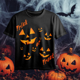 Camiseta Trate o Trick y Jack-O-Lantern con los ojos y la s