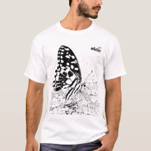 Travesura de mariposa blanca y negra