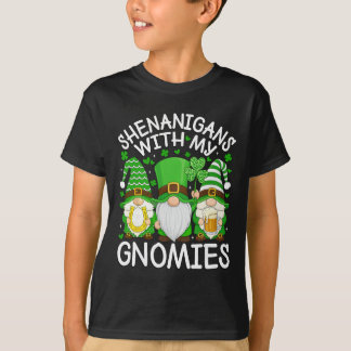 Camiseta Travesuras Con Mis Gnomos Día De San Patricio Gnom