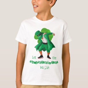 Camiseta Travesuras de duende Día de San Patricio Trébol