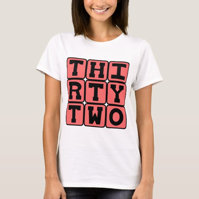 Camiseta Treinta y Dos, Número 32 (Anverso)