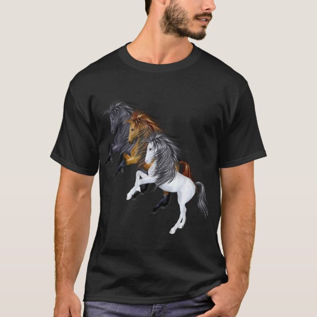 Camiseta Tres camisas de Stallions salvajes (Anverso)