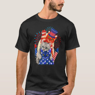 Camiseta Tres Cats Gorra La Bandera Estadounidense Fuegos A