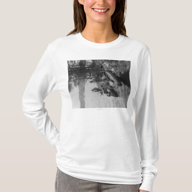 Camiseta Tres cazadores con las canoas en la fotografía de (Anverso)