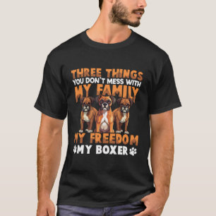 Camiseta Tres Cosas Que No Se Encuentran Con Mi Amante De L