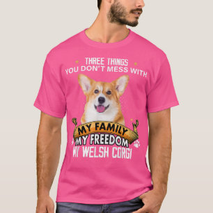 Camiseta Tres cosas que no se mezclan con el galés Corgi Do