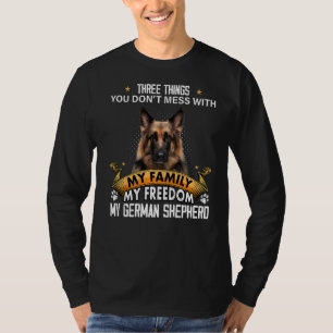 Camiseta Tres cosas que no se mezclan con el pastor alemán 