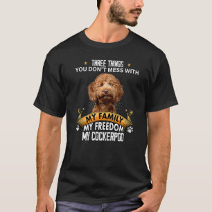 Camiseta Tres cosas que no se mezclan con perro de Cockerpo