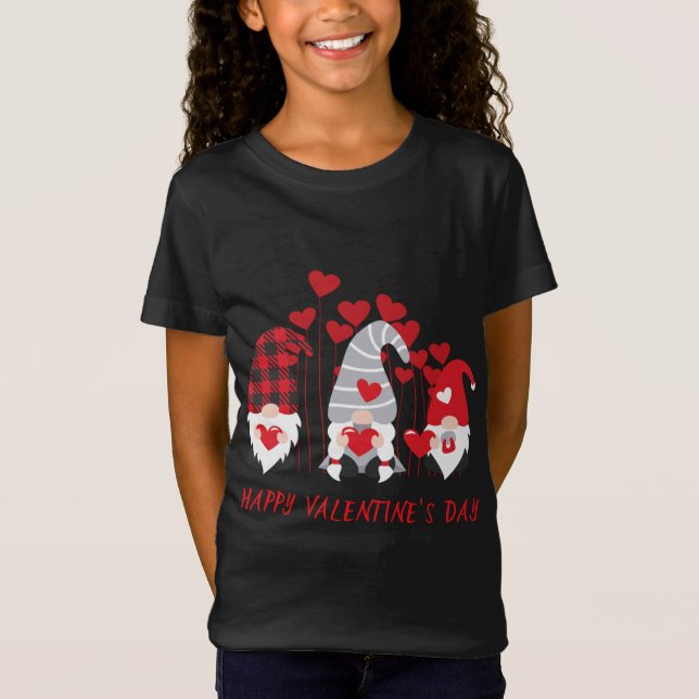 Camiseta Tres Gnomes sosteniendo el corazón rojo plaid Happ (Anverso)