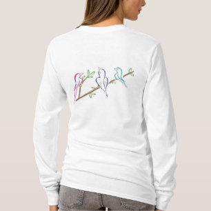 Camiseta tres pájaros en pluma de la rama y del pavo real