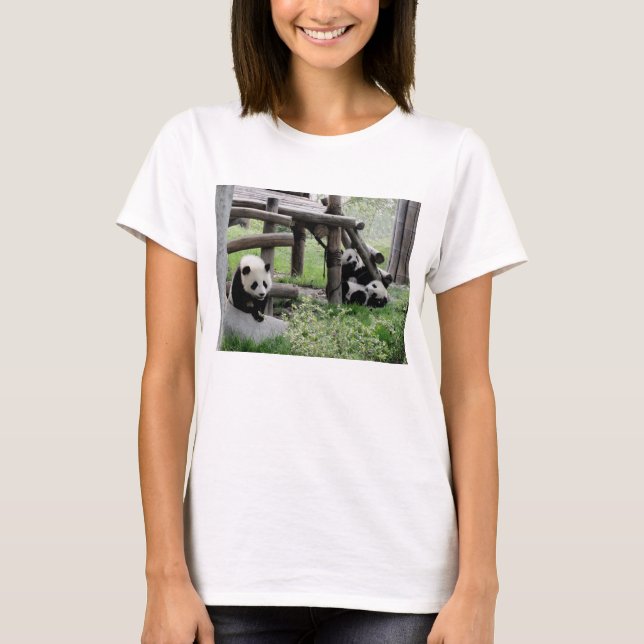 Camiseta Tres Pandas Bebés - CUIDADO (Anverso)