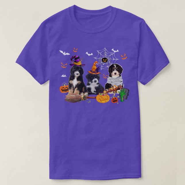 Camiseta Tres Perros Bernedoodle Brujas Halloween Mummy Sca (Diseño del anverso)