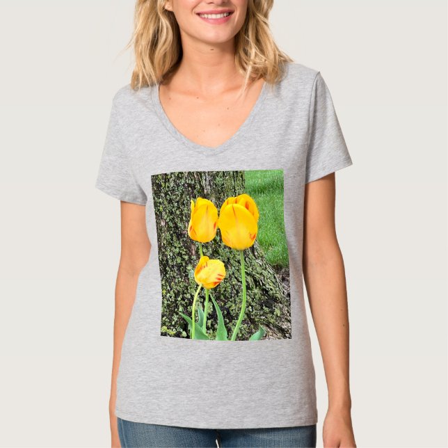 Camiseta Tres tulipanes amarillos / (Anverso)