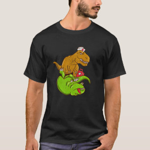 Camiseta TRex Médico Realizando RCP Enfermera EMT Médico Di
