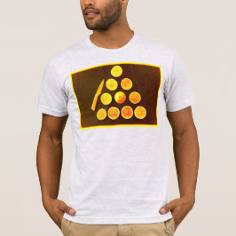 Camiseta "Triángulo de medio Naranja". Foto escueta. ¡Hazte