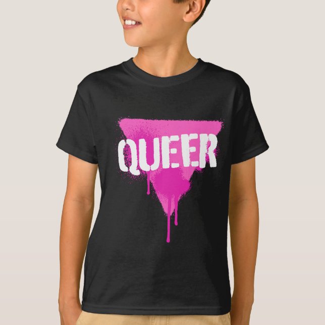 Camiseta Triángulo Rosa Queer En Stencil De Pintura De Pint (Anverso)