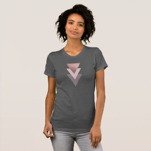 Camiseta triángulos geométricos color de rosa claros