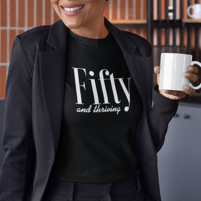 Camiseta Triblenda 50 y Thriving Typography Simple Modern Personaliza (Subido por el creador)