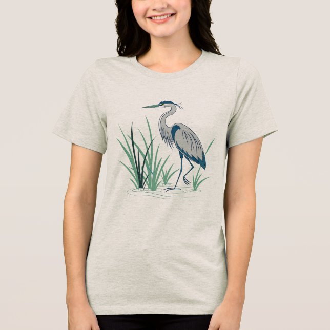Camiseta Triblenda A Solitary Heron Standing Gracefully (Anverso)