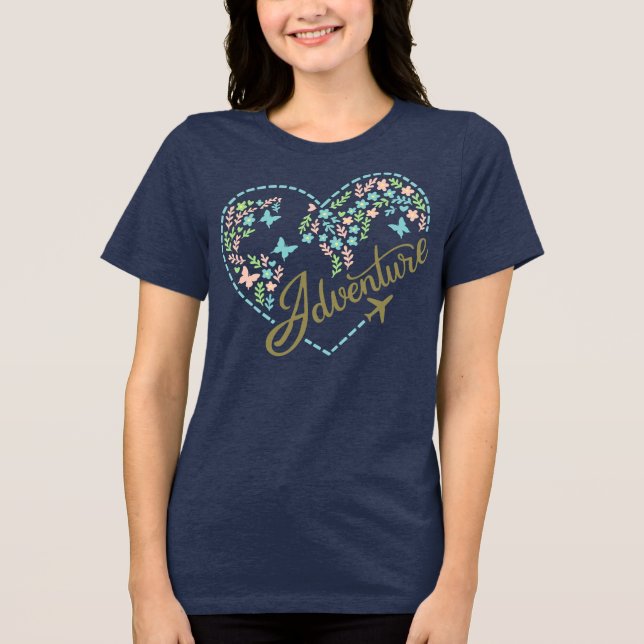 Camiseta Triblenda Airplane Mode Adventure Heart Graphic for Women  (Anverso)