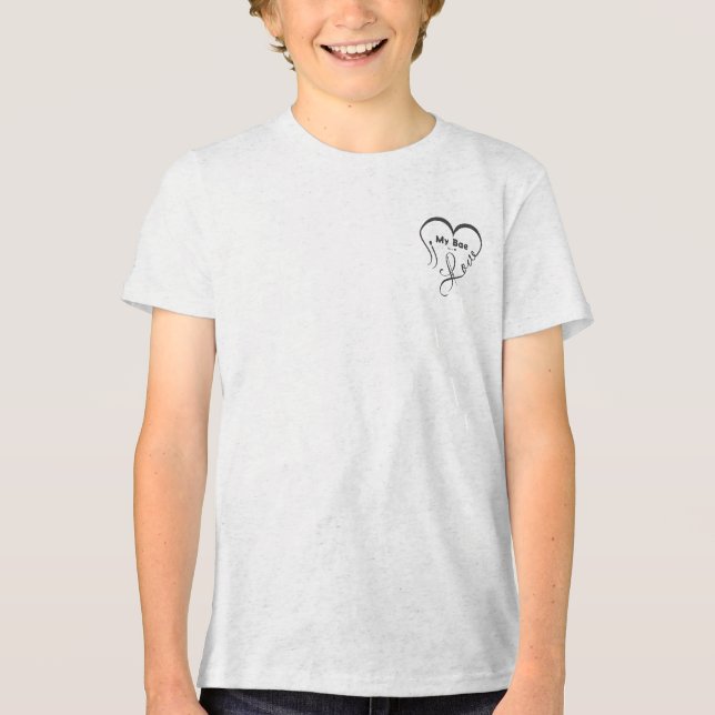 Camiseta Triblenda Amo a mi Bae • Tú = ♥ (Anverso)