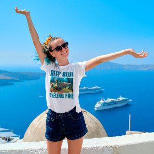 Camiseta Triblenda Azul Profundo y Sintiéndose Bien Sirena y Delfín