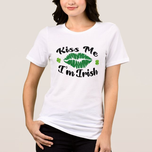 Camiseta Triblenda Bésame soy irlandés | San Patricio (Anverso)