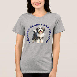 Camiseta Triblenda Besé a un cachorro de Collie barbudo